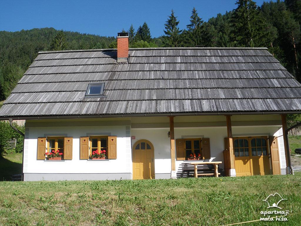 Apartamento Mala Hisa Solčava Exterior foto
